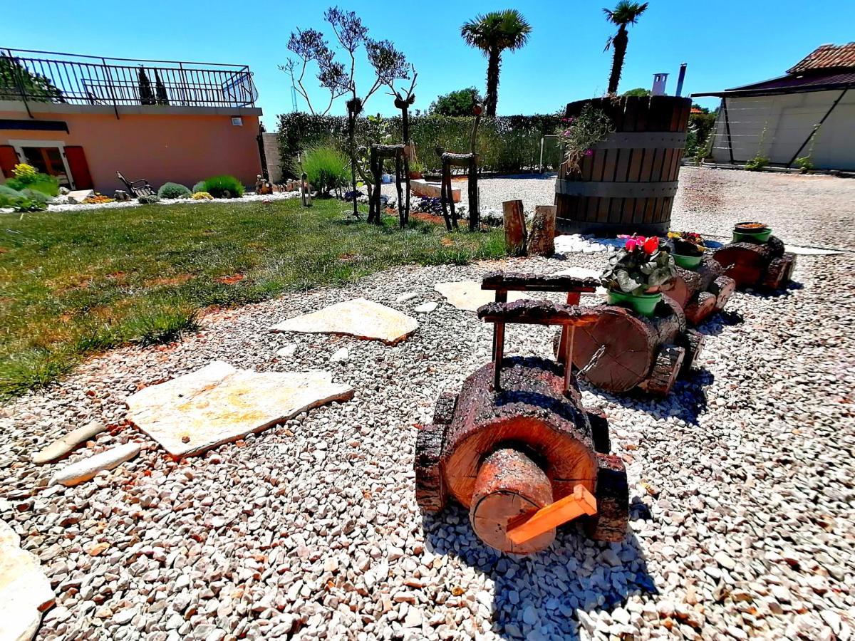 Villa Alma Kaštelir Екстериор снимка