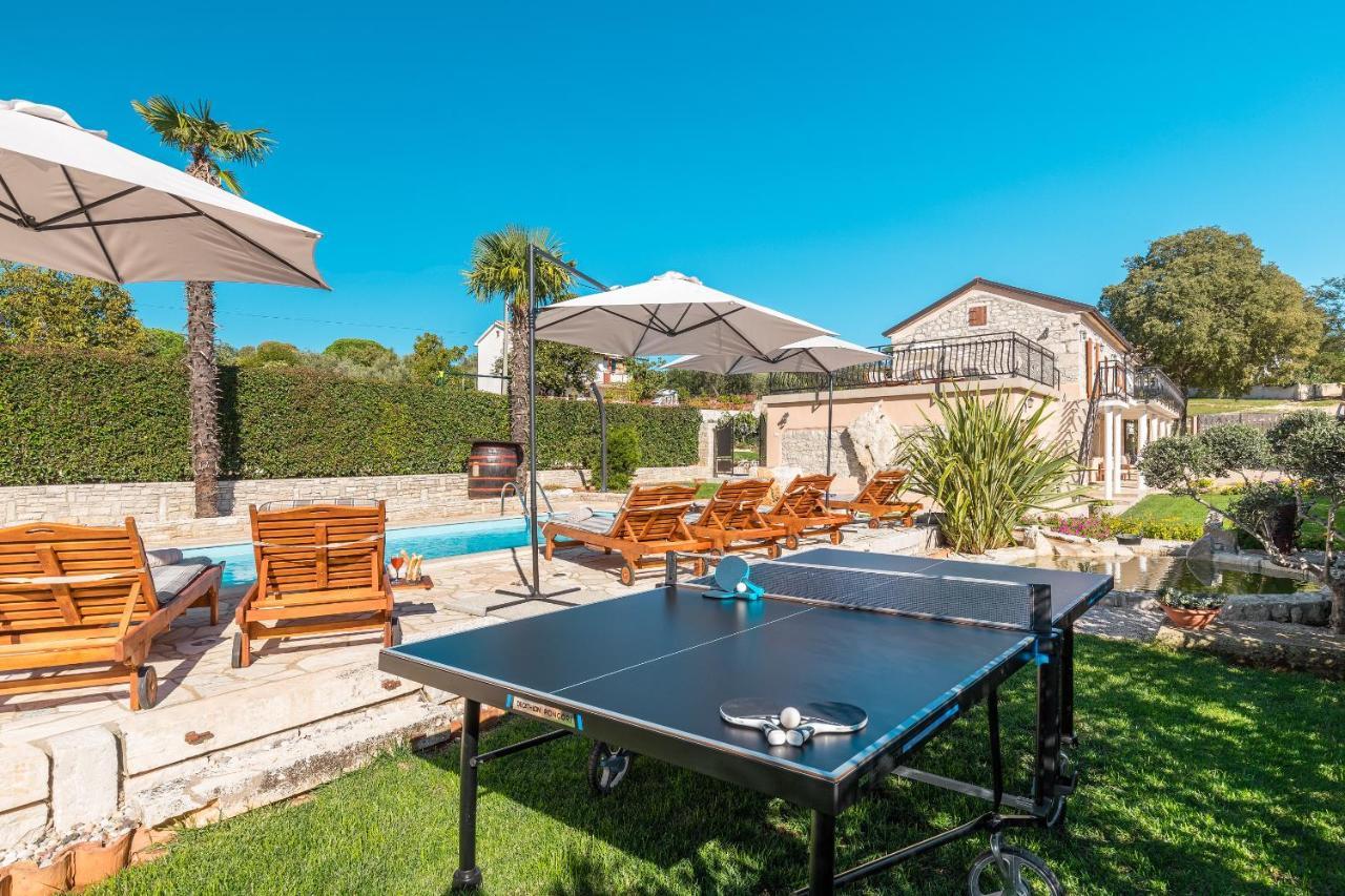 Villa Alma Kaštelir Екстериор снимка