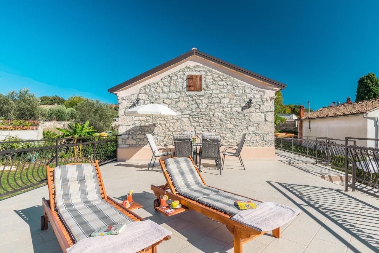 Villa Alma Kaštelir Екстериор снимка