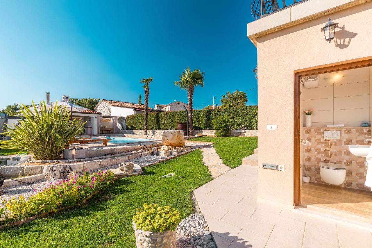 Villa Alma Kaštelir Екстериор снимка