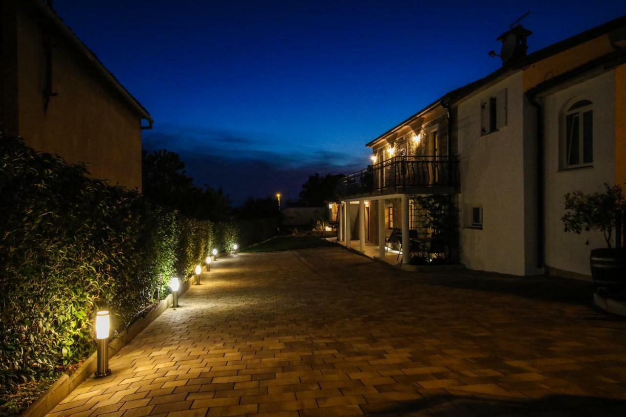 Villa Alma Kaštelir Екстериор снимка