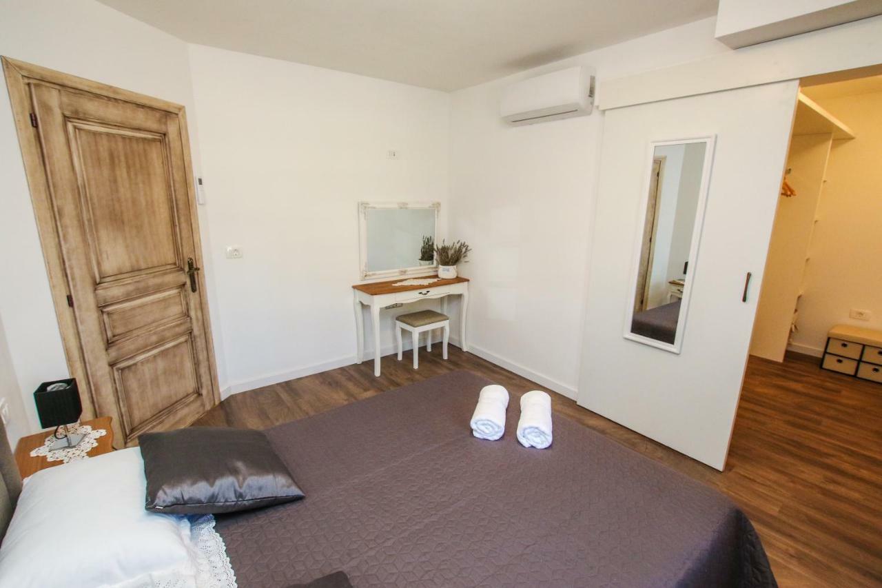 Villa Alma Kaštelir Екстериор снимка