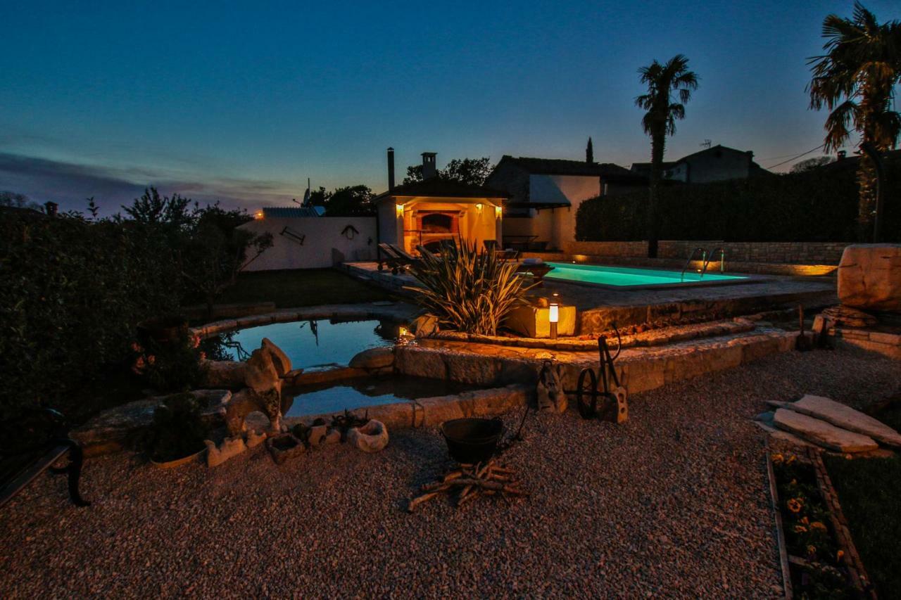Villa Alma Kaštelir Екстериор снимка