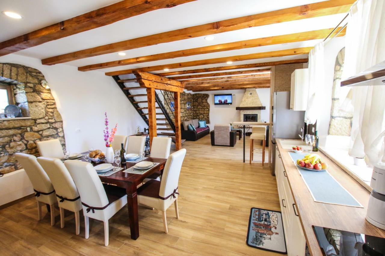 Villa Alma Kaštelir Екстериор снимка